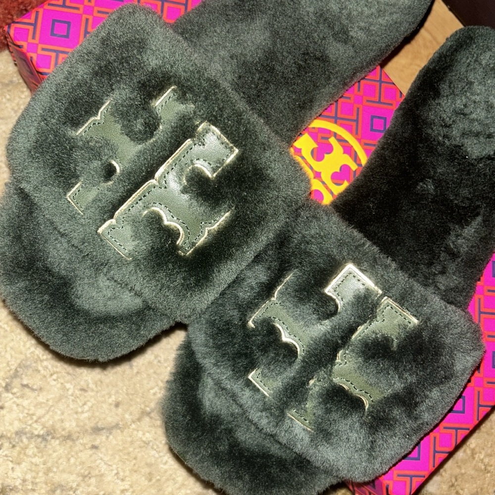 tory burch sandals